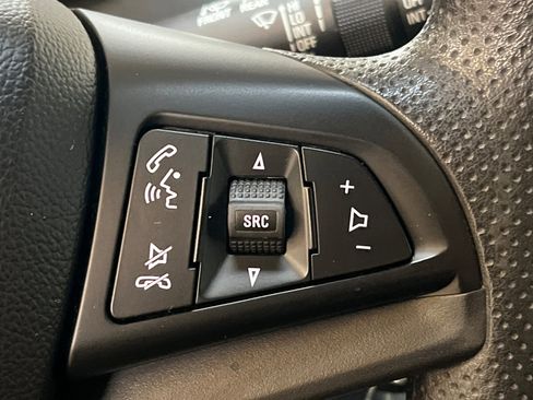 Used 2021 Chevrolet Trax LT image 30