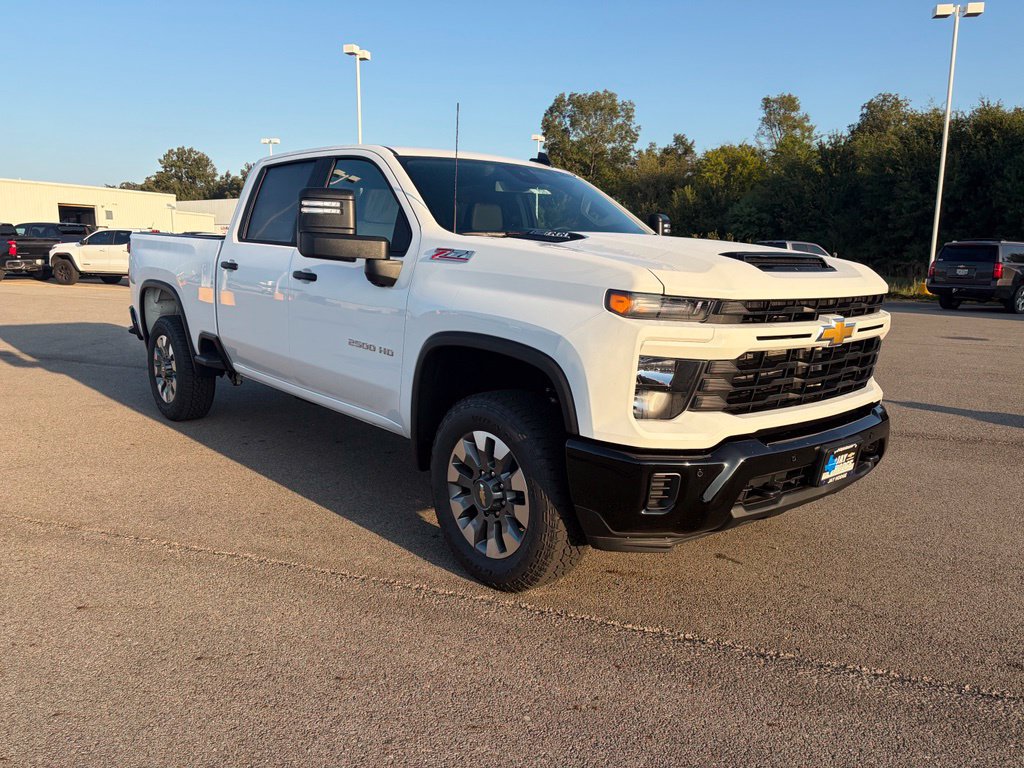 New 2026 Chevrolet Silverado 2500 Custom w/ Custom Value Package AWD/4WD image 7