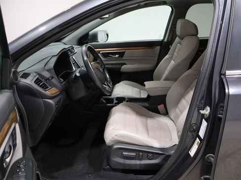 Used 2019 Honda CR-V Touring image 10