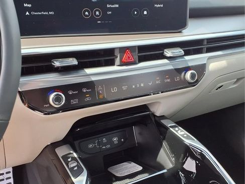 New 2026 Kia Sorento SX Prestige AWD/4WD image 6