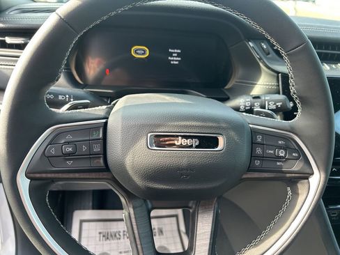 New 2026 Jeep Grand Cherokee Limited image 20