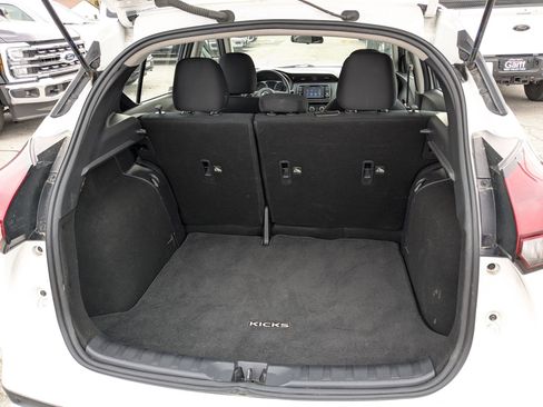 Used 2023 Nissan Kicks S image 28