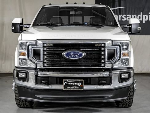 Used 2022 Ford F350 Lariat w/ Lariat Ultimate Package AWD/4WD image 3