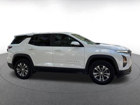Used 2025 Chevrolet Equinox LT AWD/4WD image 14