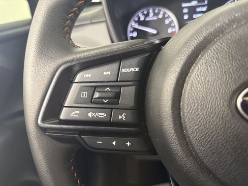 Used 2025 Subaru Crosstrek 2.5i Limited w/ Crosstrek Mirror Package image 27