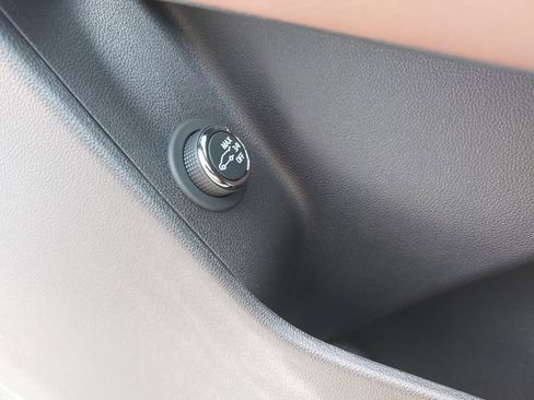 Used 2025 Cadillac XT5 Premium Luxury w/ LPO, Floor Liner Package image 29