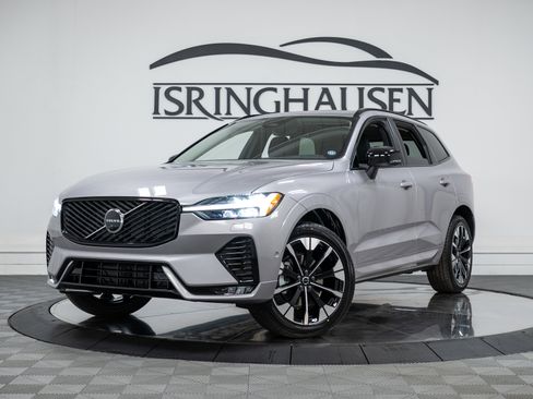 New 2026 Volvo XC60 B5 Plus w/ Climate Package image 26