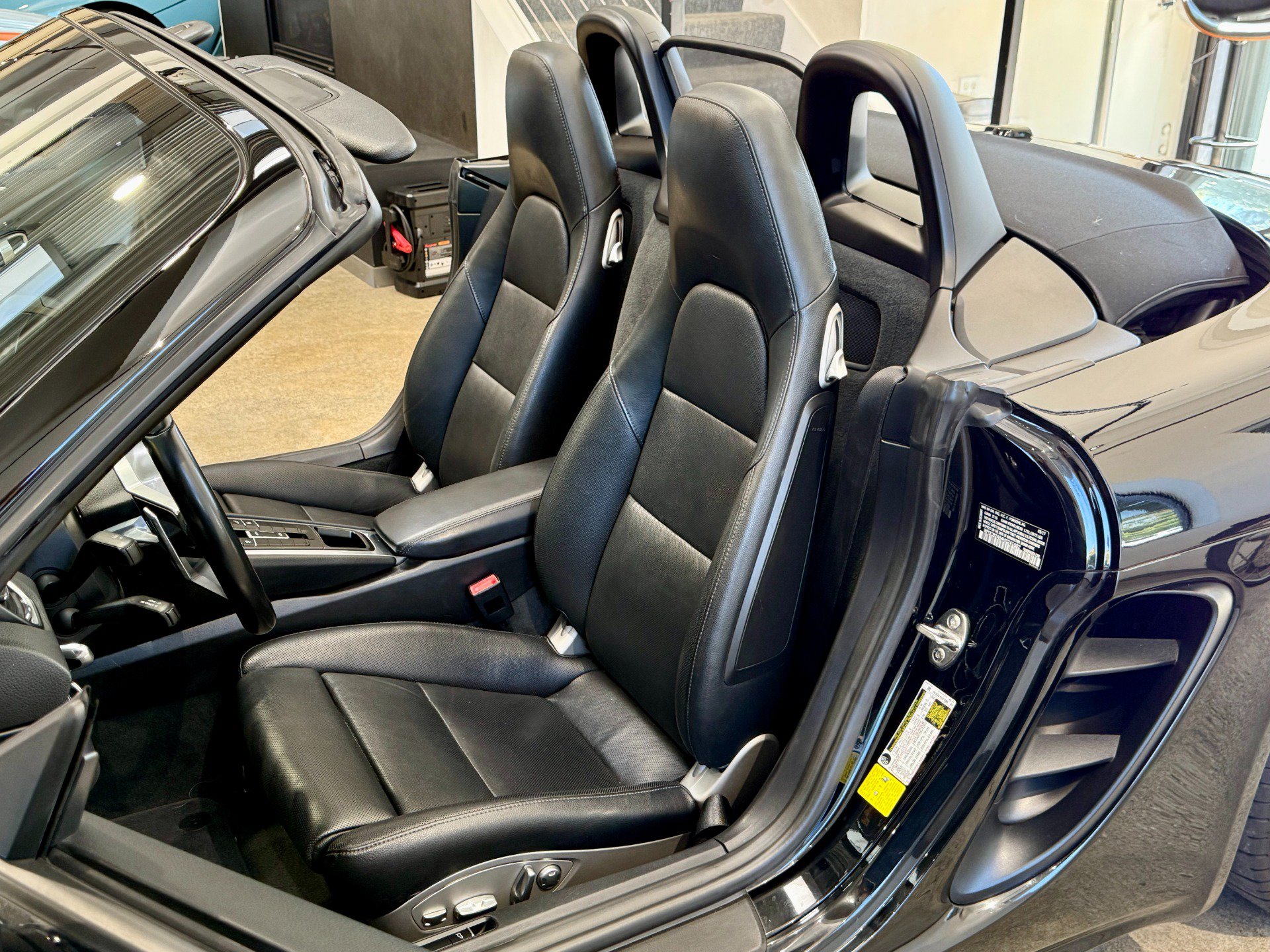 Used 2017 Porsche 718 Boxster S RWD image 29