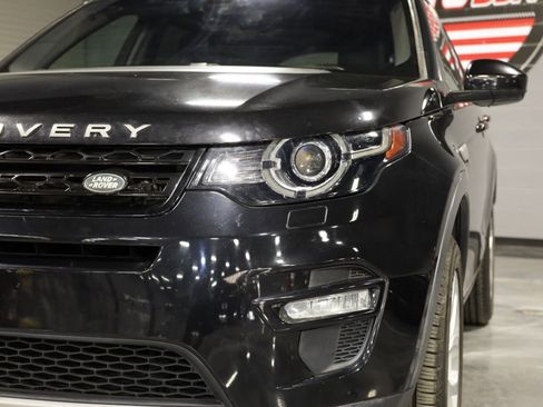 Used 2019 Land Rover Discovery Sport HSE image 31