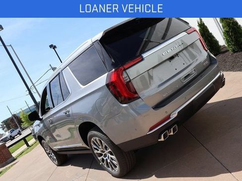 New 2026 GMC Yukon Denali w/ Denali Reserve Package AWD/4WD image 4