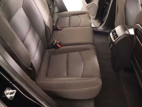Used 2024 GMC Terrain SLE w/ Driver Convenience Package FWD image 14