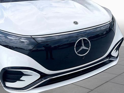 Used 2023 Mercedes-Benz EQS 580 4MATIC SUV image 29