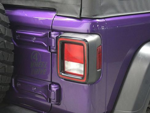 Certified 2023 Jeep Wrangler Sport AWD/4WD image 35