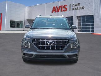 Used 2025 Hyundai Venue SEL FWD video 2