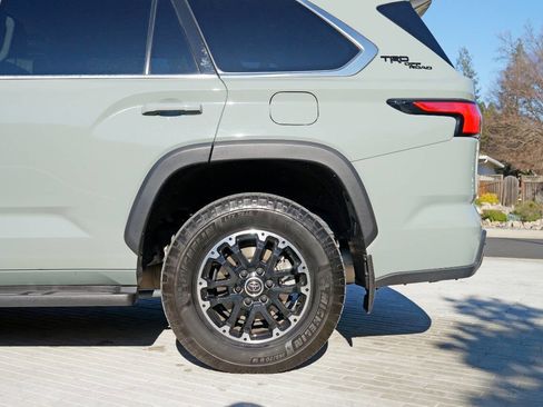 Used 2023 Toyota Sequoia SR5 image 10