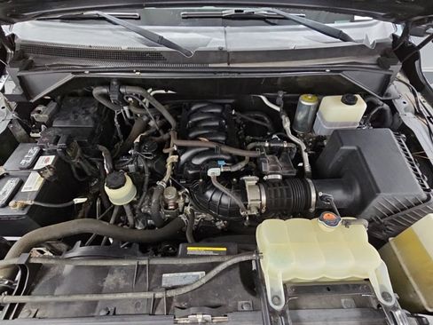 Used 2017 Nissan NV 3500 SL RWD image 37