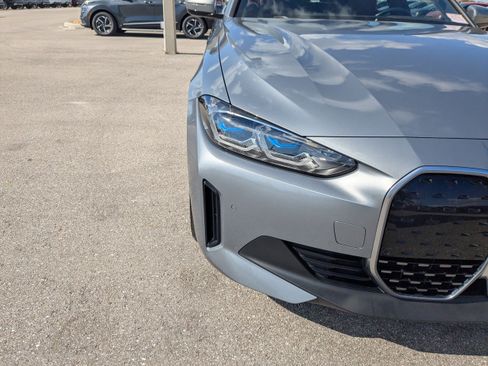 Used 2023 BMW i4 eDrive40 image 12