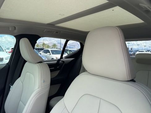 New 2026 Volvo XC40 B5 Plus w/ Protection Package Premier AWD/4WD image 18