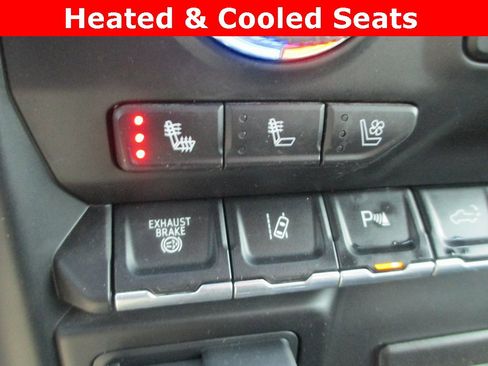 Used 2022 GMC Sierra 2500 Denali w/ Denali Ultimate Package image 17