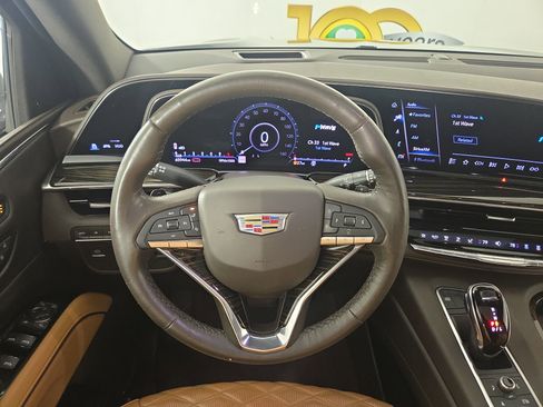 Certified 2022 Cadillac Escalade Sport w/ Touring Package image 15