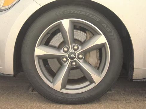 Used 2015 Ford Mustang GT RWD image 9