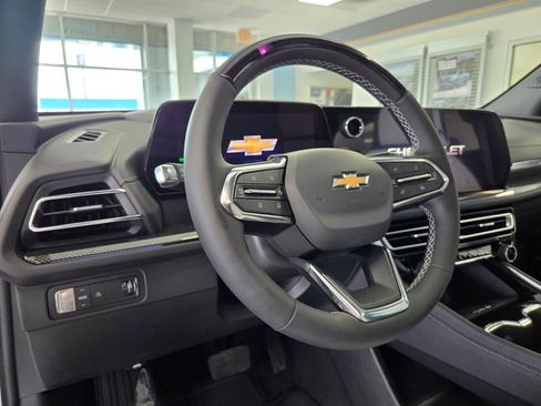 New 2026 Chevrolet Traverse High Country FWD image 11