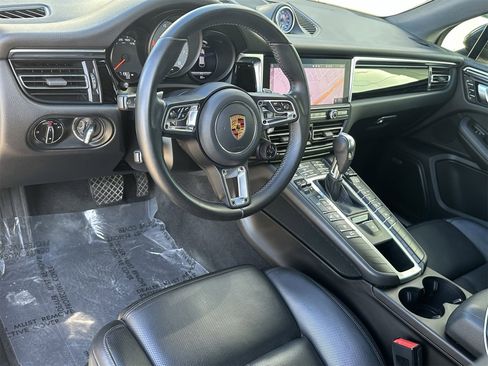 Used 2021 Porsche Macan S image 4