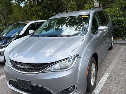 Used 2019 Chrysler Pacifica Touring-L