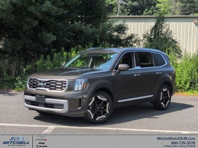 Used 2023 Kia Telluride S w/ S Sunroof Package