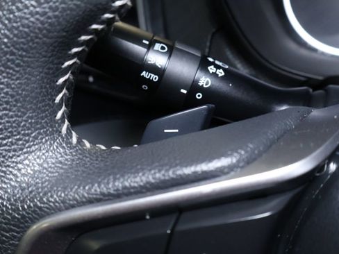 Used 2021 Subaru Forester Limited image 23