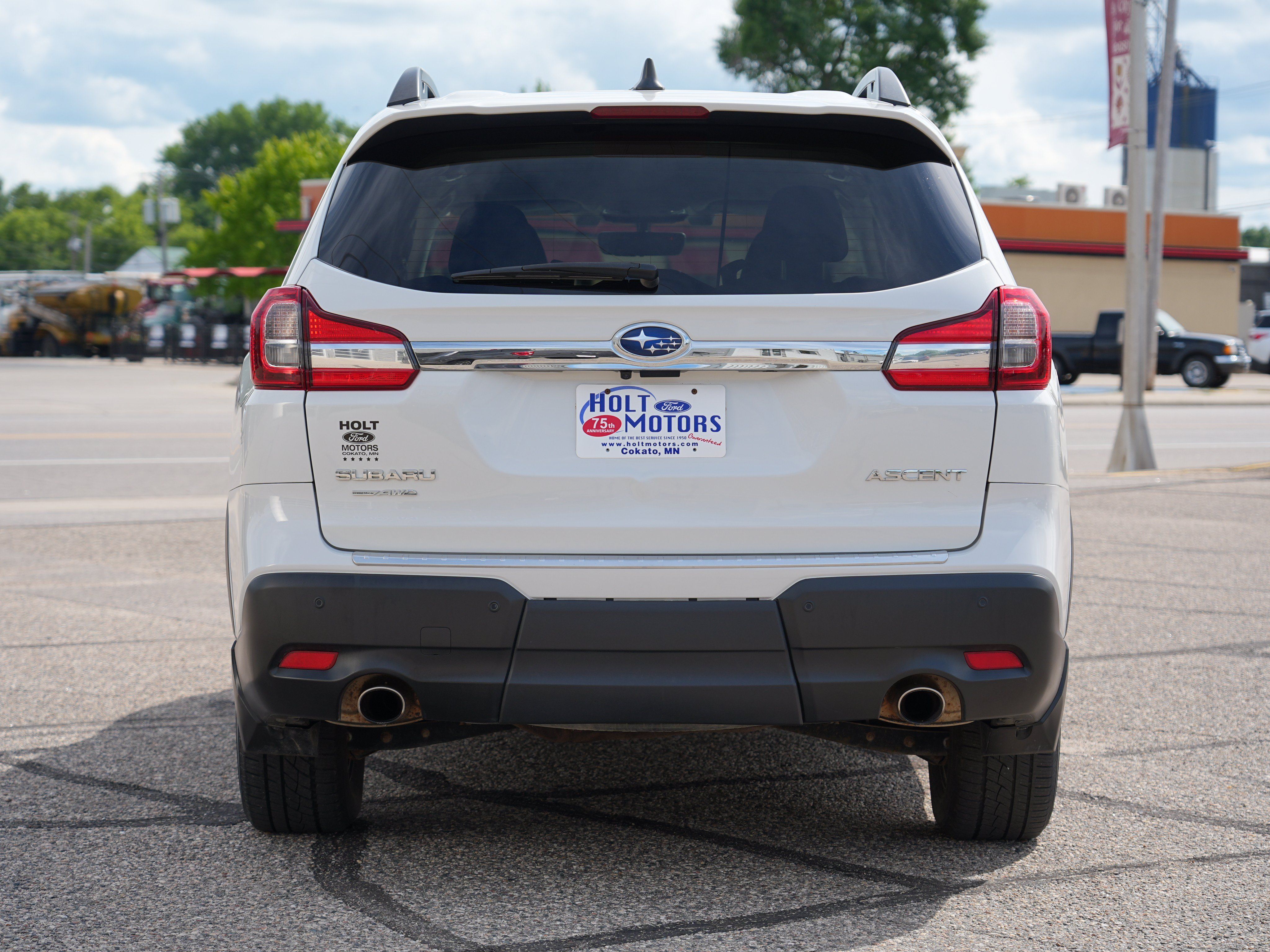 Used 2021 Subaru Ascent Premium w/ Convenience Package AWD/4WD image 4