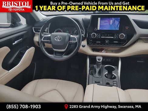 Used 2023 Toyota Highlander XLE AWD/4WD image 17
