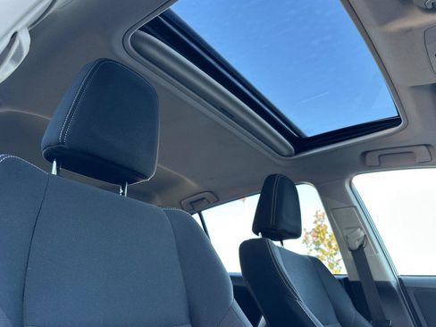 Used 2015 Toyota RAV4 XLE image 17