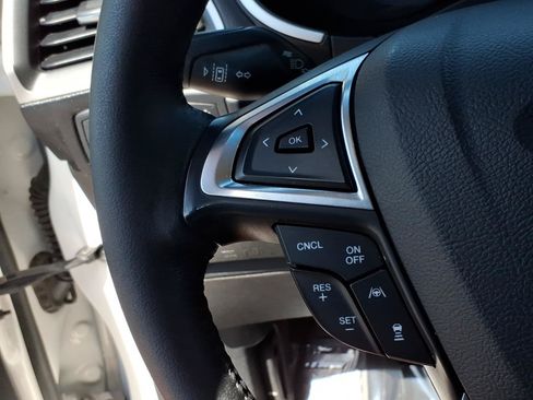 Used 2019 Ford Edge SEL w/ Equipment Group 201A FWD image 24