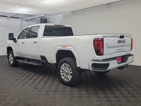 Used 2020 GMC Sierra 3500 Denali w/ Denali Ultimate Package AWD/4WD image 3