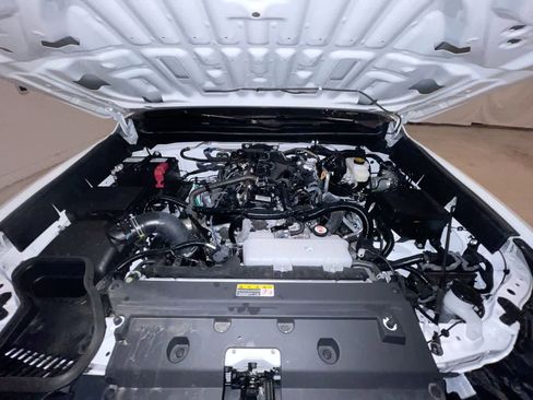 Certified 2025 Toyota Tacoma SR5 image 25