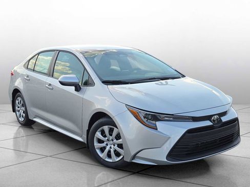 New 2026 Toyota Corolla LE FWD image 2