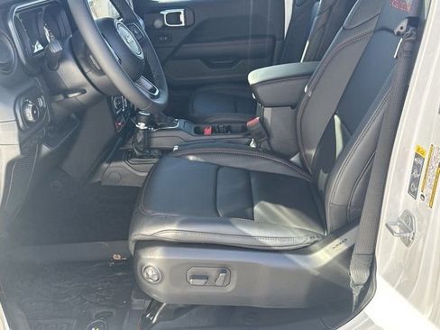 New 2026 Jeep Wrangler Unlimited Rubicon w/ Safety Group image 9