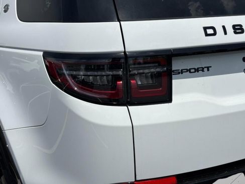 Used 2025 Land Rover Discovery Sport Dynamic SE image 11