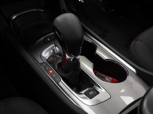 Used 2024 Chevrolet Malibu LT image 38