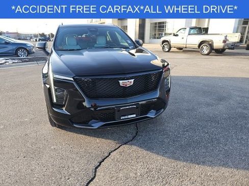 Used 2024 Cadillac XT4 Sport image 4
