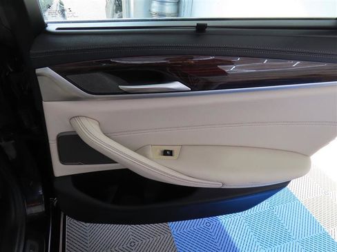 Used 2021 BMW 540i w/ Executive Package image 36