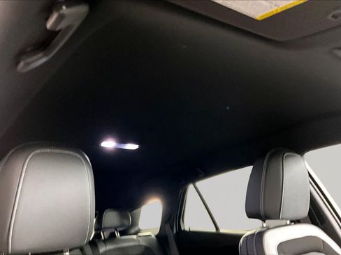 Used 2024 Chevrolet Blazer EV LT AWD/4WD image 11