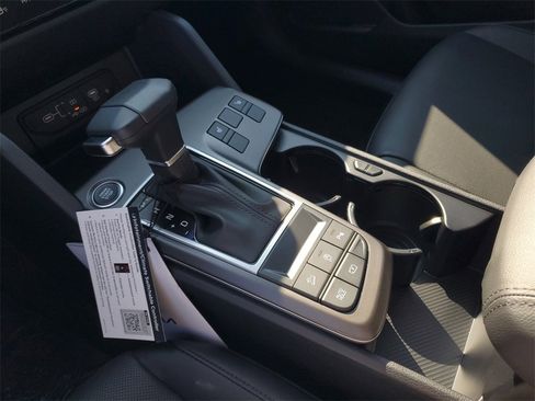 New 2026 Kia Sportage EX w/ EX Panorama Roof Package image 19