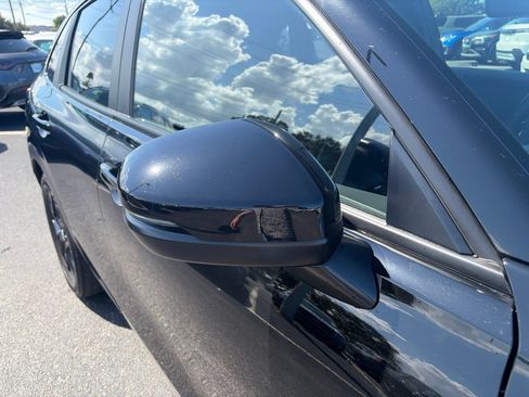 Certified 2025 Honda HR-V Sport image 14