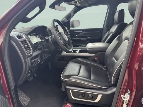 Used 2025 RAM 1500 Laramie AWD/4WD image 10