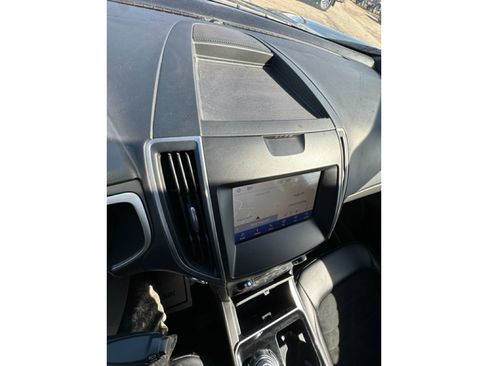 Used 2020 Ford Edge ST-Line w/ Cold Weather Package image 10