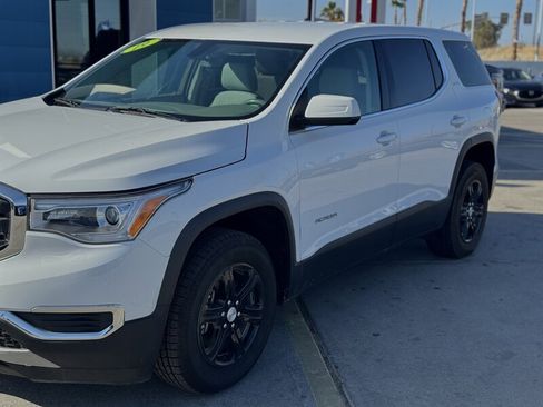 Used 2019 GMC Acadia SLE image 10