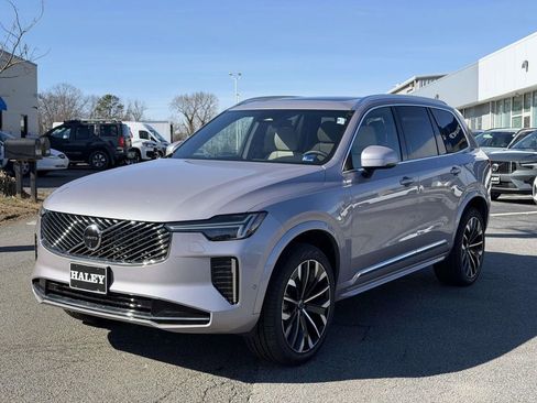 New 2026 Volvo XC90 B6 Plus w/ Protection Package Premier image 22