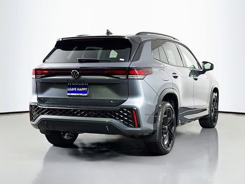 New 2026 Volkswagen Tiguan SE R-Line image 7